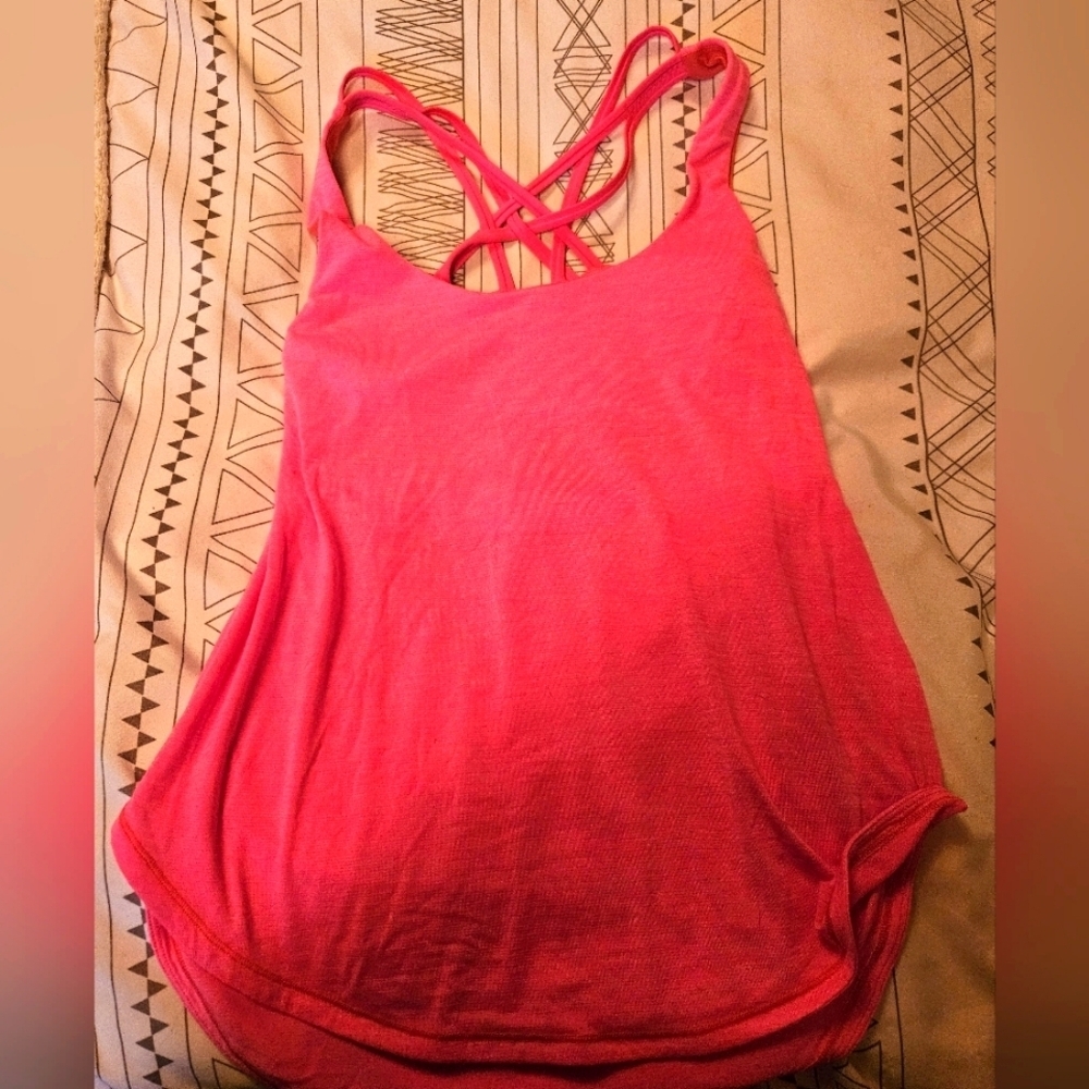 Lululemon tank size 8